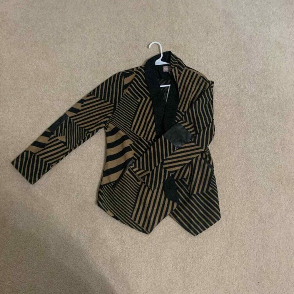 Chico’s Black Brown Striped Jacket Size 2 New work Women Blazer